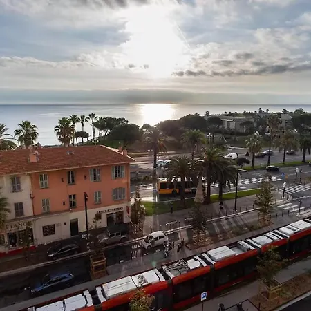 Apartament Avec Vue Imprenable Sur La A *