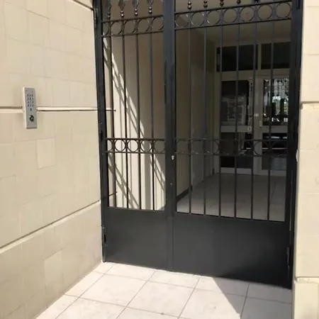 Avec Vue Imprenable Sur La à